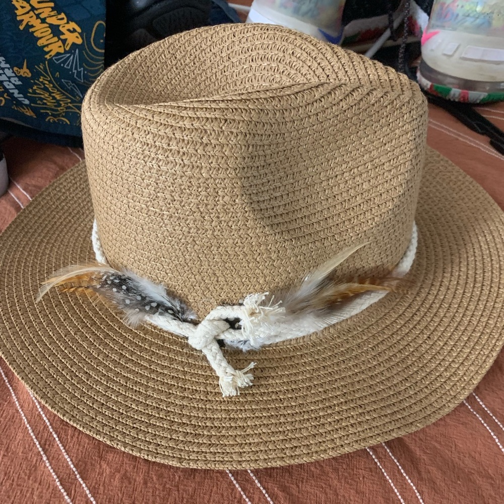Ladies straw hat